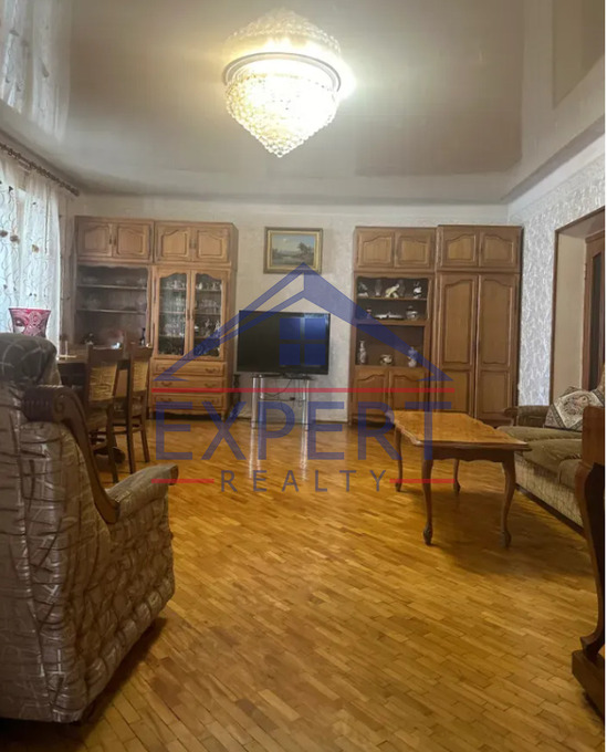 ԱՐԱԲԿԻՐ, ԱՐԱՄ ԽԱՉԱՏՐՅԱՆ, 6 ՍԵՆՅԱԿ