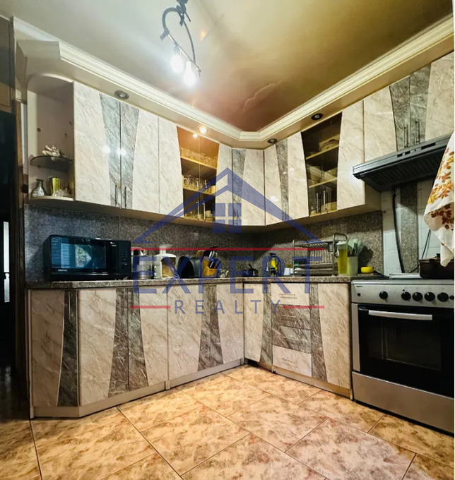 ԱՐԱԲԿԻՐ, ԱՐԱՄ ԽԱՉԱՏՐՅԱՆ, 6 ՍԵՆՅԱԿ