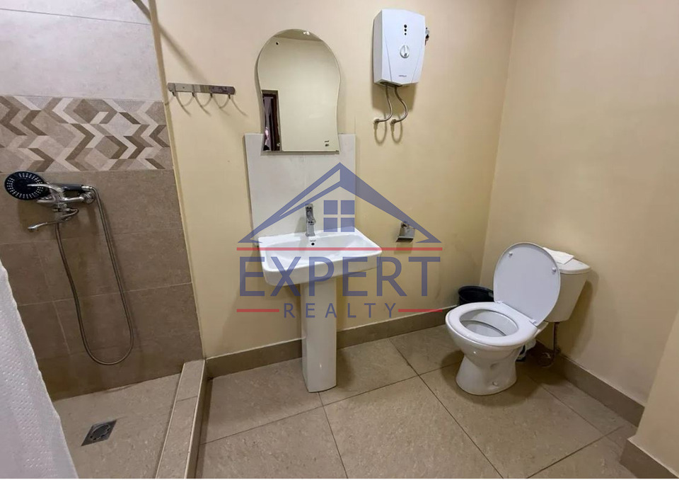 ԿԵՆՏՐՈՆ, ՔԱՋԱԶՆՈՒՆՈՒ ՓՈՂՈՑ, 700ՔՄ