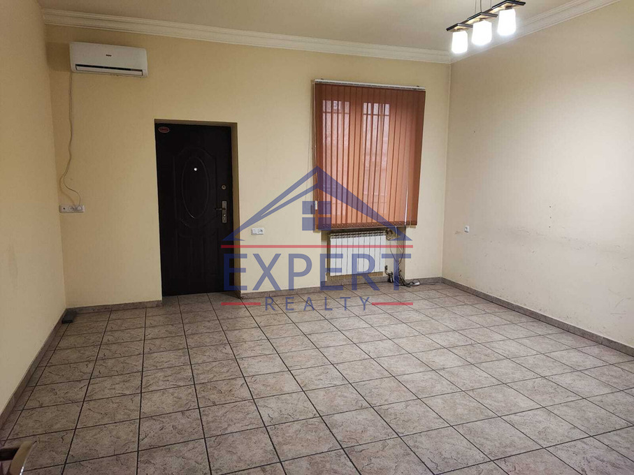 ԿԵՆՏՐՈՆ, ԲԱԲԱՅԱՆ ՓՈՂՈՑ, 300 ՔՄ