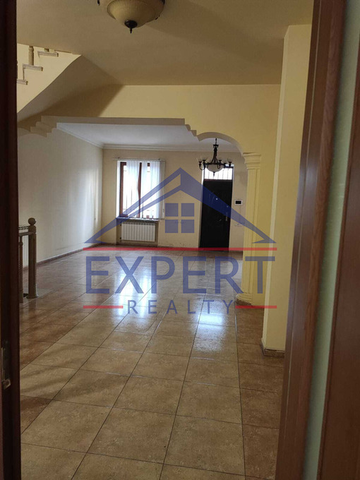 ԿԵՆՏՐՈՆ, ԲԱԲԱՅԱՆ ՓՈՂՈՑ, 300 ՔՄ