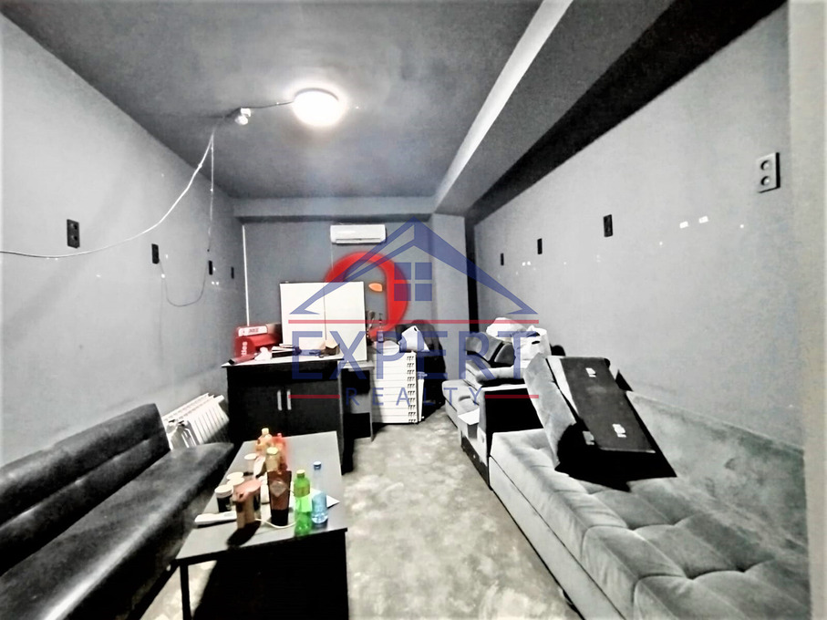 ԿԵՆՏՐՈՆ, ՆԱԼԲԱՆԴՅԱՆ, 167 ՔՄ