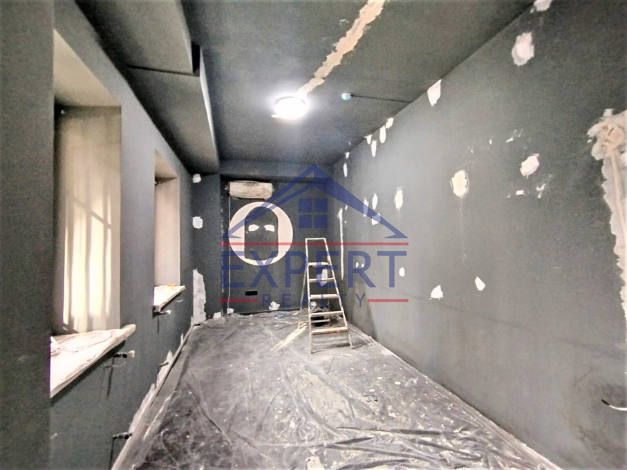 ԿԵՆՏՐՈՆ, ՆԱԼԲԱՆԴՅԱՆ, 167 ՔՄ