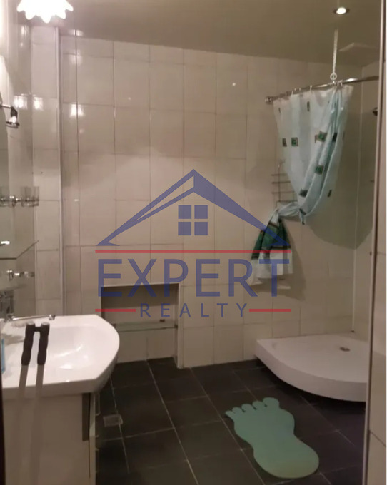 ԿԵՆՏՐՈՆ, ՏՊԱԳՐԻՉՆԵՐԻ ՓՈՂՈՑ, 2 ՍԵՆՅԱԿ