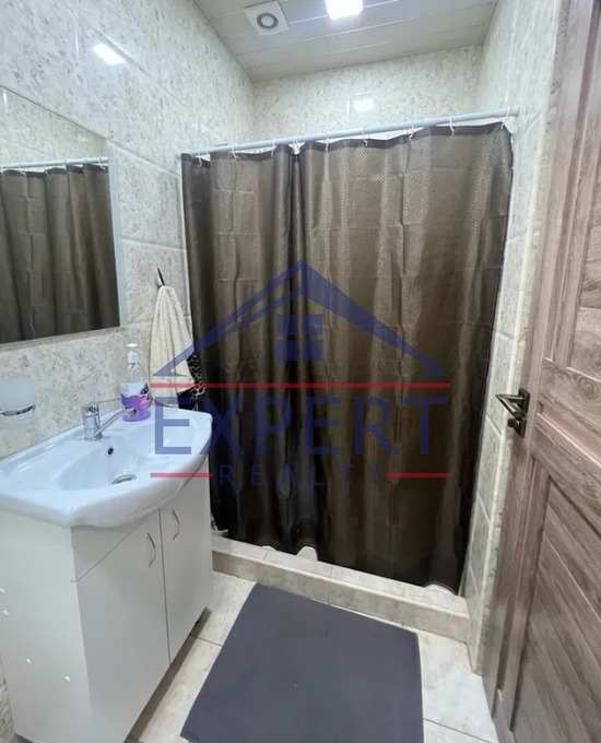 ԿԵՆՏՐՈՆ, ՍՊԵՆԴԱՐԻԱՆ ՓՈՂՈՑ, 2 ՍԵՆՅԱԿ