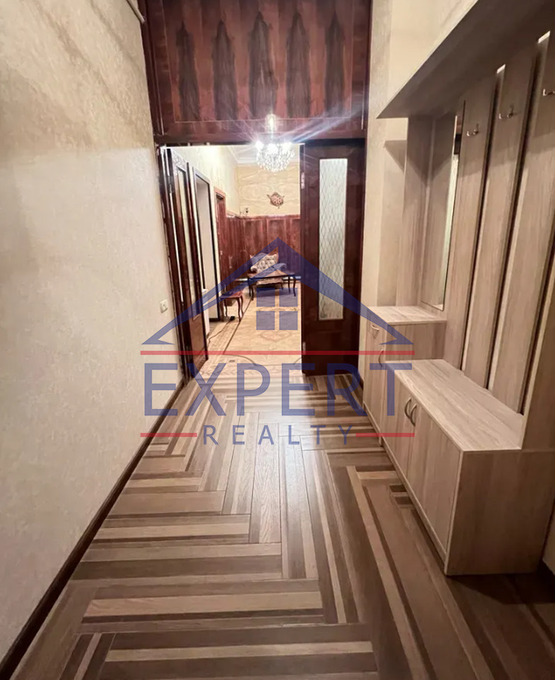 ԿԵՆՏՐՈՆ, ՍՊԵՆԴԱՐԻԱՆ ՓՈՂՈՑ, 2 ՍԵՆՅԱԿ