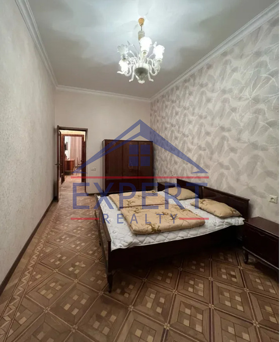 ԿԵՆՏՐՈՆ, ՍՊԵՆԴԱՐԻԱՆ ՓՈՂՈՑ, 2 ՍԵՆՅԱԿ