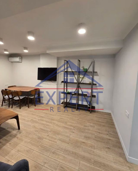 ԿԵՆՏՐՈՆ, ՎԱՐԴԱՆԱՆՑ ՓՈՂՈՑ , 3 ՍԵՆՅԱԿ