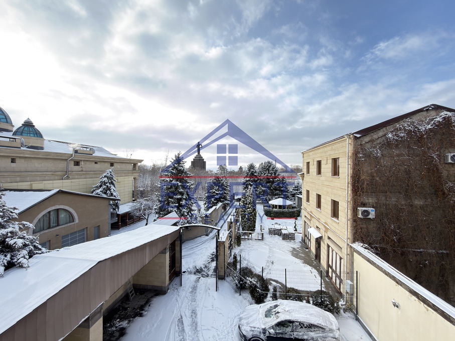 ՔԱՆԱՔԵՌ-ԶԵՅԹՈՒՆ, ԲԱԲԱՅԱՆ ՓՈՂՈՑ, 650ՔՄ