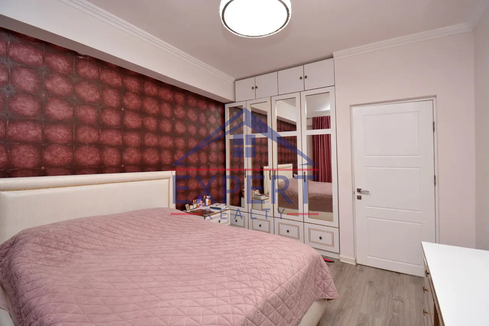 ԿԵՆՏՐՈՆ, ՖՐԻԿԻ ՓՈՂՈՑ, 4 ՍԵՆՅԱԿ