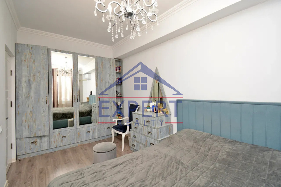 ԿԵՆՏՐՈՆ, ՖՐԻԿԻ ՓՈՂՈՑ, 4 ՍԵՆՅԱԿ