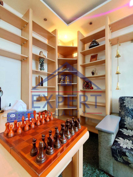 ԿԵՆՏՐՈՆ, ՄԱՇՏՈՑԻ ՊՈՂՈՏԱ, 1 ՍԵՆՅԱԿ