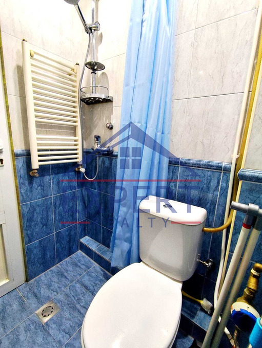 ԿԵՆՏՐՈՆ, ՄԱՇՏՈՑԻ ՊՈՂՈՏԱ, 1 ՍԵՆՅԱԿ