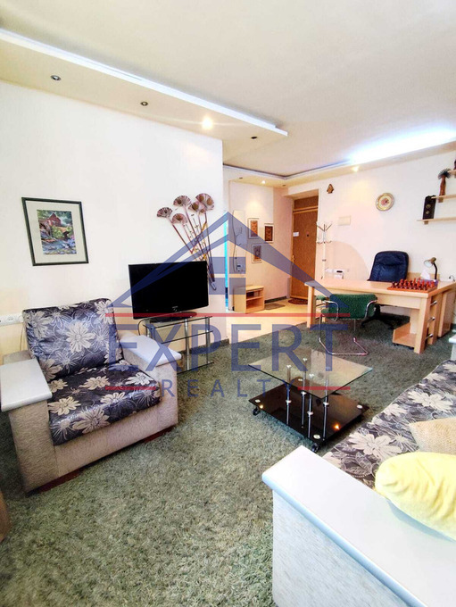 ԿԵՆՏՐՈՆ, ՄԱՇՏՈՑԻ ՊՈՂՈՏԱ, 1 ՍԵՆՅԱԿ