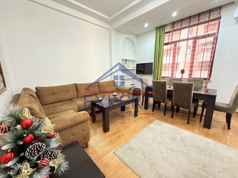 ԿԵՆՏՐՈՆ, ԱՐԱՄԻ ՓՈՂՈՑ, 2 ՍԵՆՅԱԿ