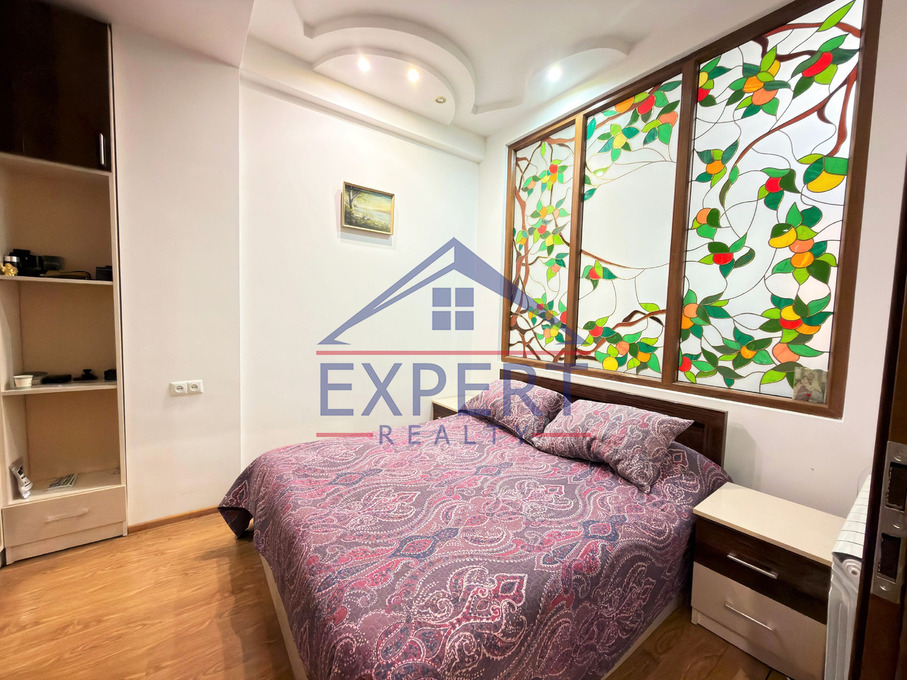 ԿԵՆՏՐՈՆ, ԱՐԱՄԻ ՓՈՂՈՑ, 2 ՍԵՆՅԱԿ