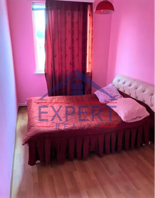 ԿԵՆՏՐՈՆ, ԲԱՐՁՐԱԲԵՐԴԻ ՓՈՂՈՑ, 5 ՍԵՆՅԱԿ