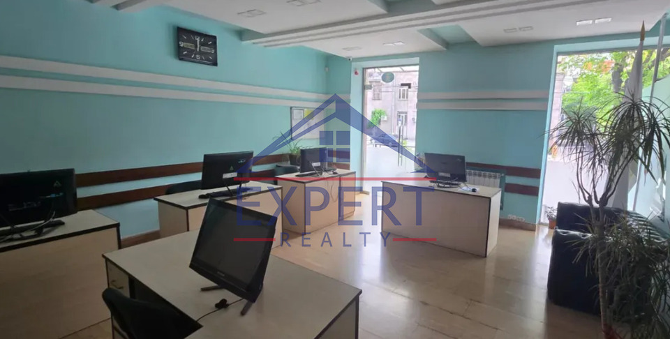 ԿԵՆՏՐՈՆ, ՉԱՐԵՆՑԻ ՓՈՂՈՑ, 97ՔՄ
