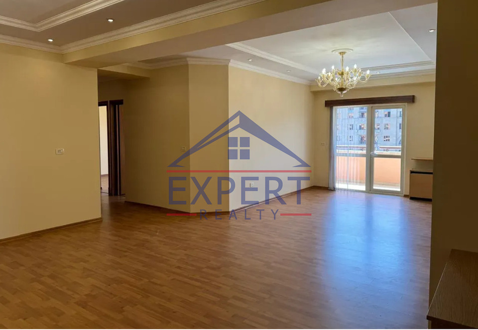 ԿԵՆՏՐՈՆ, ԿՈՂԲԱՑՈՒ ՓՈՂՈՑ, 4 ՍԵՆՅԱԿ