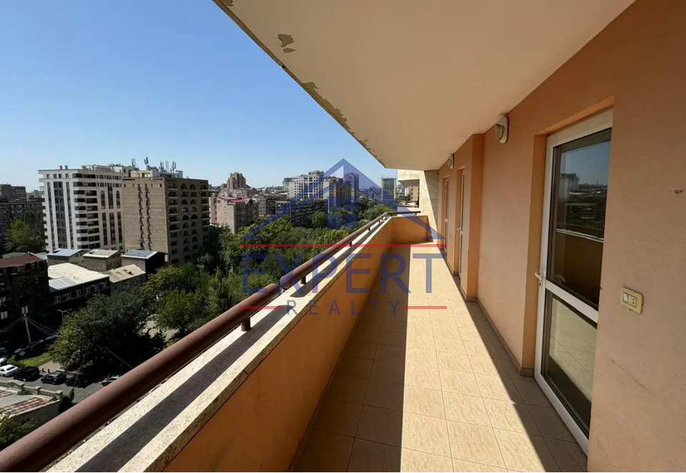 ԿԵՆՏՐՈՆ, ԿՈՂԲԱՑՈՒ ՓՈՂՈՑ, 4 ՍԵՆՅԱԿ