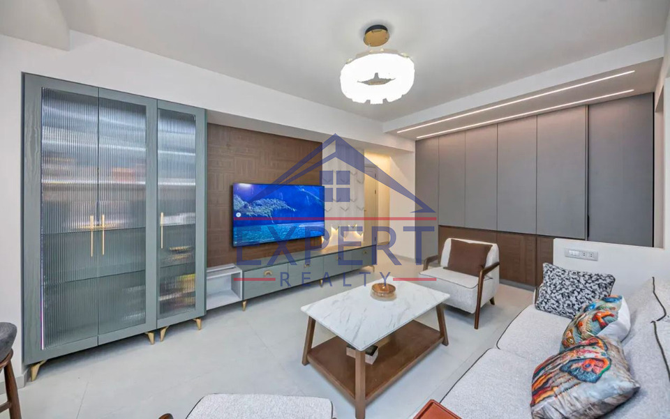 ԿԵՆՏՐՈՆ, ԵԶՆԻԿ ԿՈՂԲԱՑԻ  3 ՍԵՆՅԱԿ