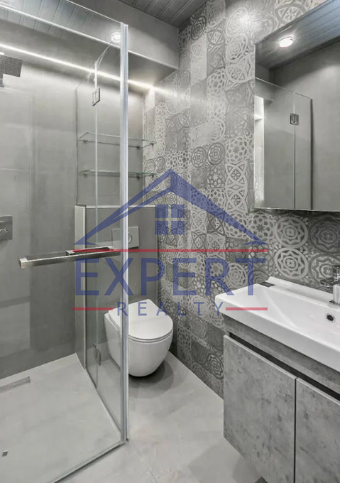 ԿԵՆՏՐՈՆ, ԵԶՆԻԿ ԿՈՂԲԱՑԻ  3 ՍԵՆՅԱԿ