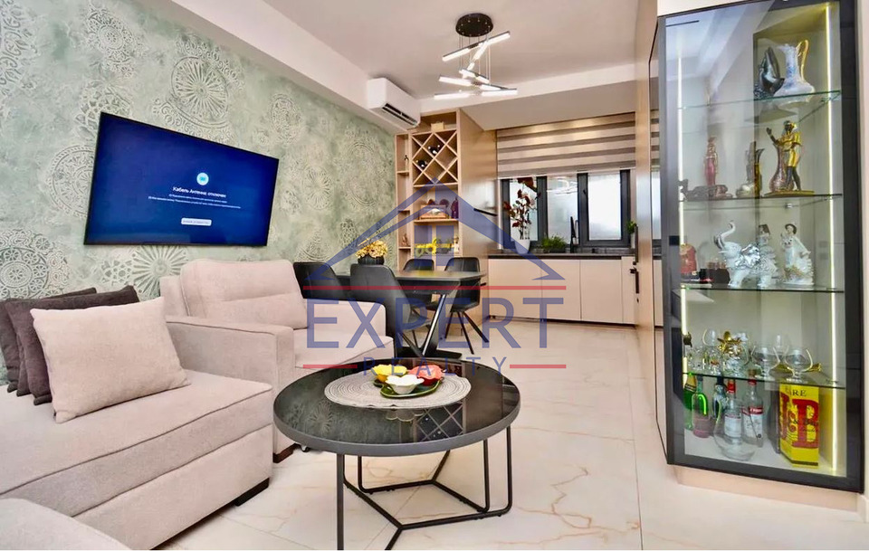 ԿԵՆՏՐՈՆ, ԱՄԻՐՅԱՆ ՓՈՂՈՑ , 2 ՍԵՆՅԱԿ