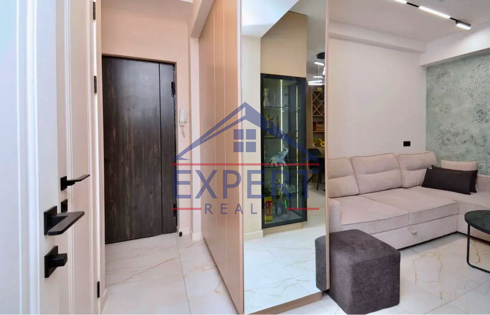 ԿԵՆՏՐՈՆ, ԱՄԻՐՅԱՆ ՓՈՂՈՑ , 2 ՍԵՆՅԱԿ