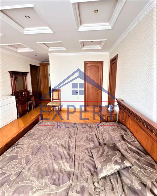 ԿԵՆՏՐՈՆ, ԱԲՈՎՅԱՆ ՓՈՂՈՑ, 4 ՍԵՆՅԱԿ