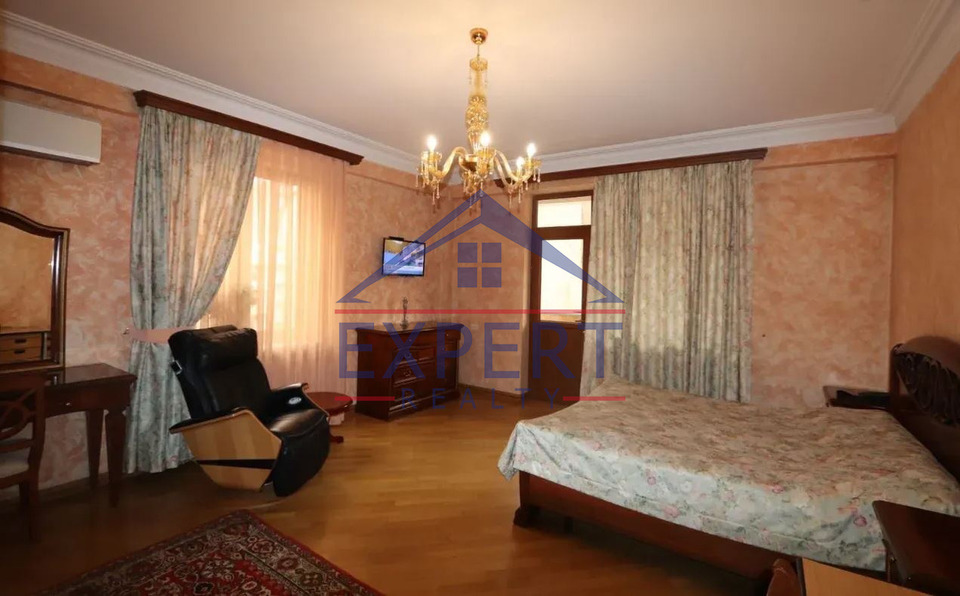 ԿԵՆՏՐՈՆ, ՎԱՐԴԱՆԱՆՑ ՓՈՂՈՑ, 4 ՍԵՆՅԱԿ