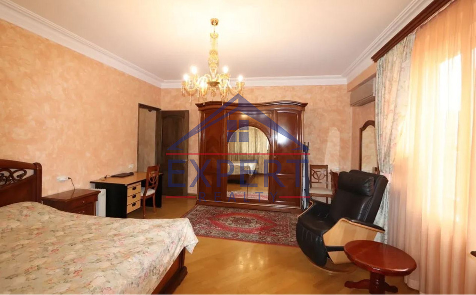 ԿԵՆՏՐՈՆ, ՎԱՐԴԱՆԱՆՑ ՓՈՂՈՑ, 4 ՍԵՆՅԱԿ