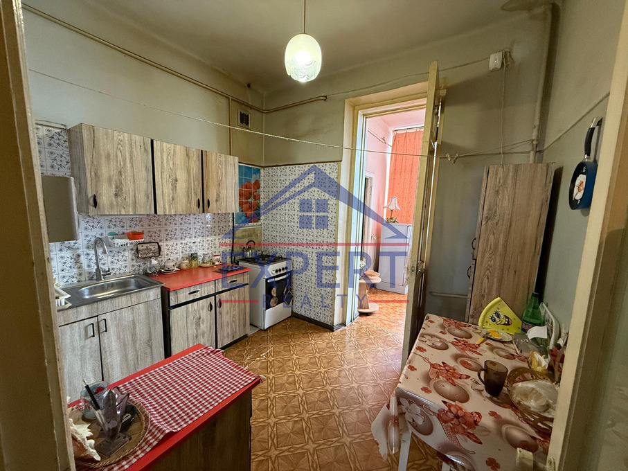 ԱՐԱԲԿԻՐ,ՎԱԶԳԵՆ ԱՌԱՋԻՆ ՎԵՀԱՓԱՌ ՓՈՂՈՑ , 3 ՍԵՆՅԱԿ