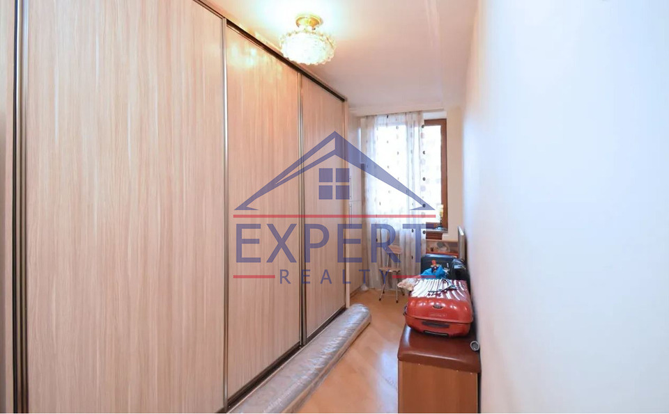 ԿԵՆՏՐՈՆ, ԱՐԱՄԻ ՓՈՂՈՑ, 4 ՍԵՆՅԱԿ