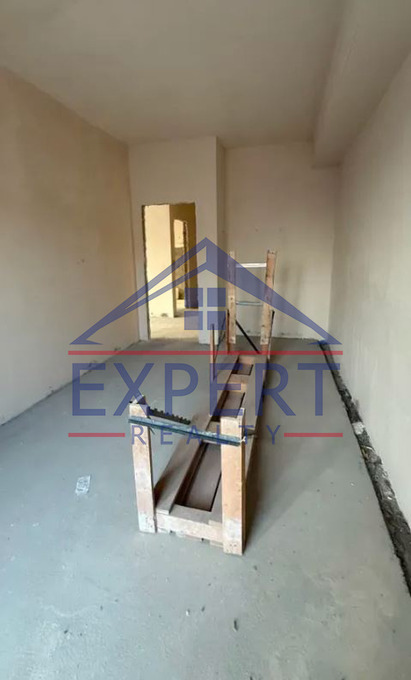 ԱՐԱԲԿԻՐ, ԱԴՈՆՑԻ ՓՈՂՈՑ, 3 ՍԵՆՅԱԿ