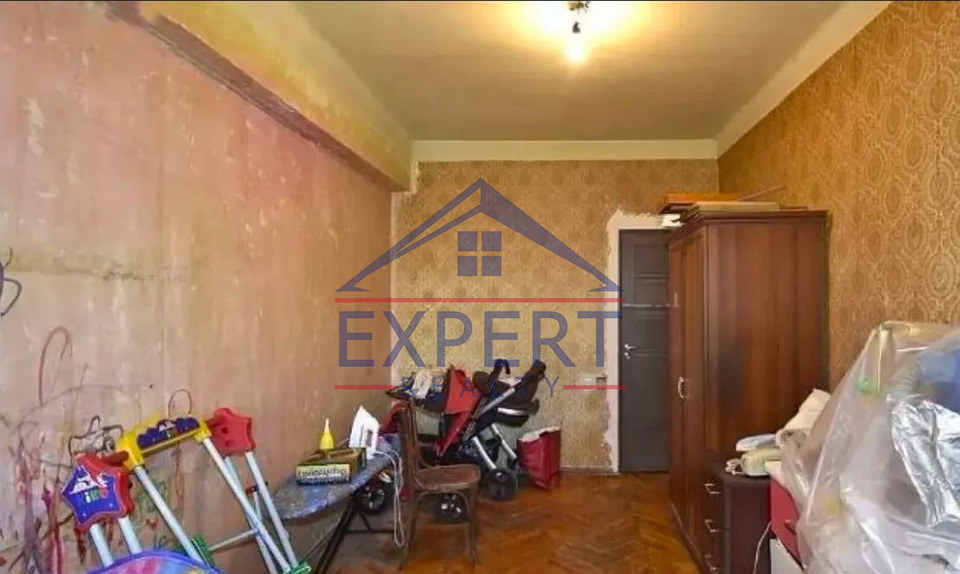 ԿԵՆՏՐՈՆ, ԵՐՎԱՆԴ ՔՈՉԱՐ  , 3 ՍԵՆՅԱԿ