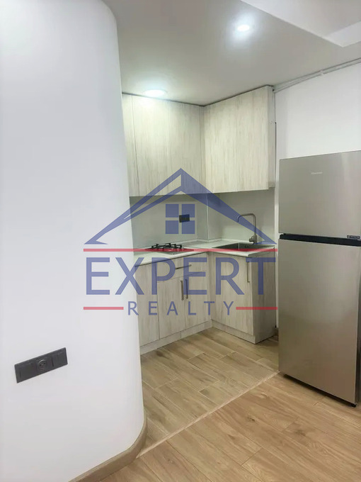 ԿԵՆՏՐՈՆ, ԲԱՂՐԱՄՅԱՆ ՊՈՂՈՏԱ, 2 ՍԵՆՅԱԿ