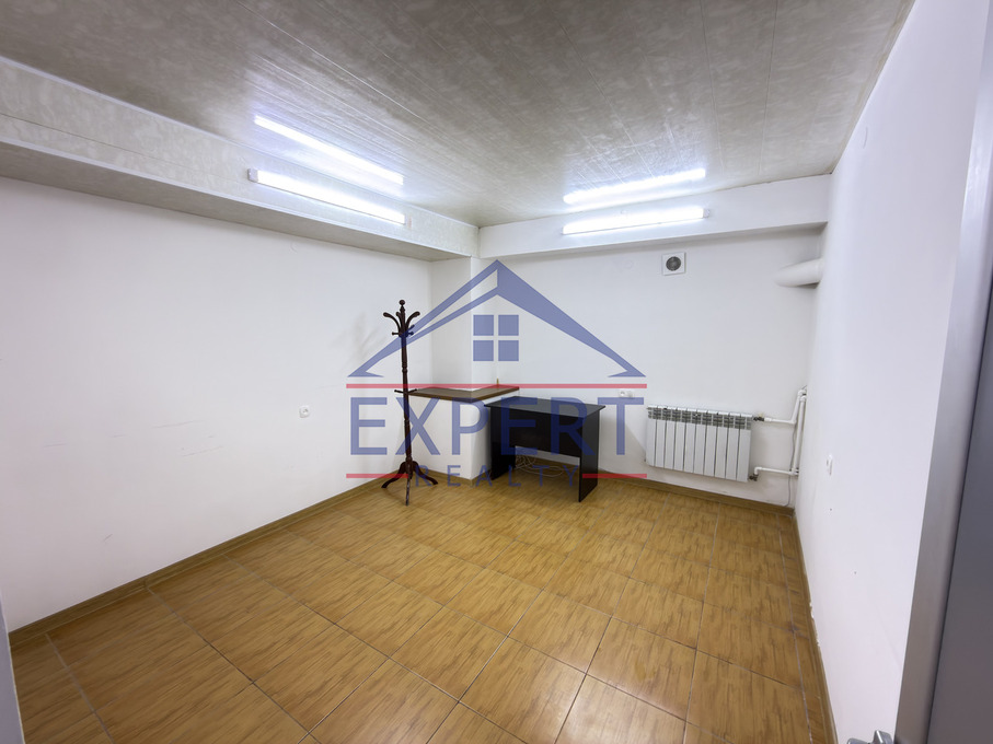 ԿԵՆՏՐՈՆ, ՊՈՒՇԿԻՆԻ ՓՈՂՈՑ, 83ՔՄ