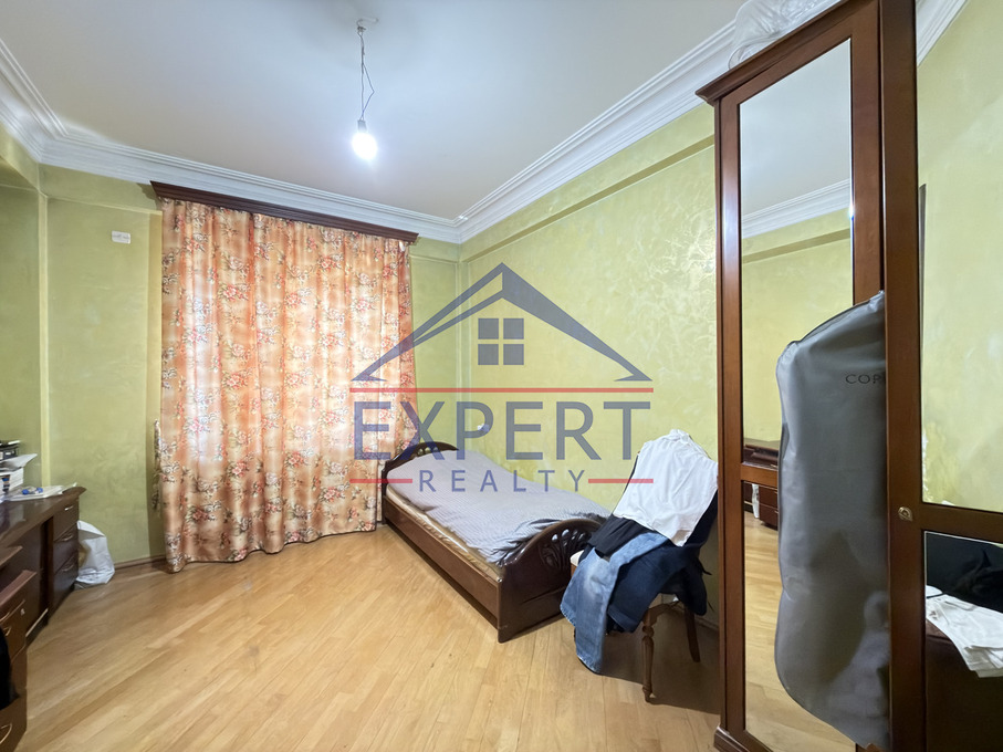 ԿԵՆՏՐՈՆ, ՎԱՐԴԱՆԱՆՑ ՓՈՂՈՑ, 4 ՍԵՆՅԱԿ