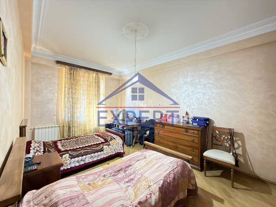 ԿԵՆՏՐՈՆ, ՎԱՐԴԱՆԱՆՑ ՓՈՂՈՑ, 4 ՍԵՆՅԱԿ