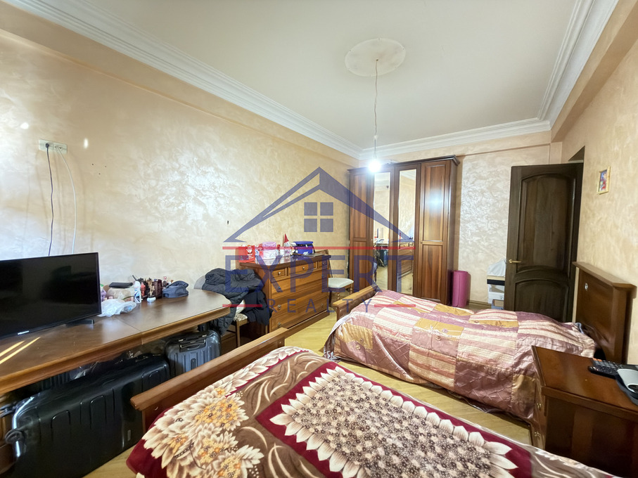 ԿԵՆՏՐՈՆ, ՎԱՐԴԱՆԱՆՑ ՓՈՂՈՑ, 4 ՍԵՆՅԱԿ