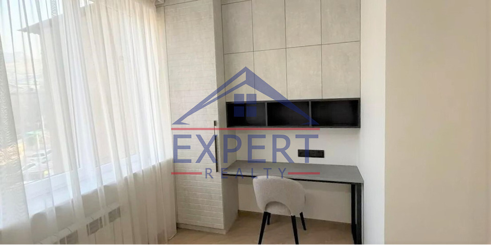 ԿԵՆՏՐՈՆ, ՍԱՅԱԹ ՆՈՎԱ ՊՈՂՈՏԱ, 3 ՍԵՆՅԱԿ