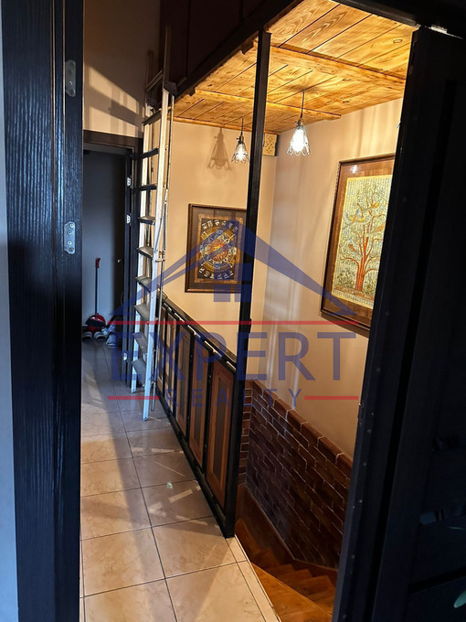 ԿԵՆՏՐՈՆ, ԼԵՌ ԿԱՄՍԱՐԻ ՓՈՂՈՑ, 4 ՍԵՆՅԱԿ