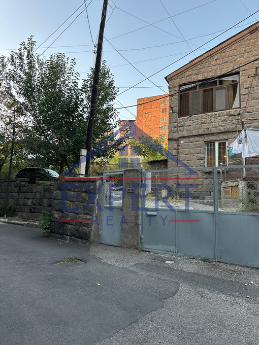 ԿԵՆՏՐՈՆ, ԼԵՌ ԿԱՄՍԱՐԻ ՓՈՂՈՑ, 4 ՍԵՆՅԱԿ