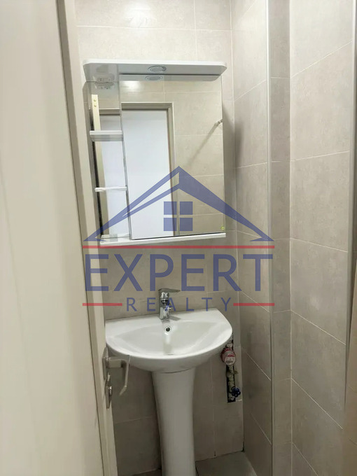 ԿԵՆՏՐՈՆ, ԲԱՂՐԱՄՅԱՆ ՊՈՂՈՏԱ, 2 ՍԵՆՅԱԿ