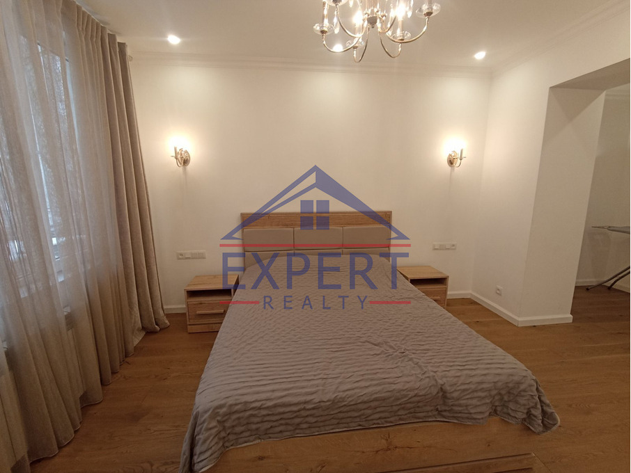 ԱՐԱԲԿԻՐ, ԱԶԱՏՈՒԹՅԱՆ ՊՈՂՈՏԱ, 4 ՍԵՆՅԱԿ