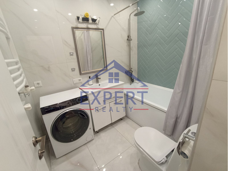 ԱՐԱԲԿԻՐ, ԱԶԱՏՈՒԹՅԱՆ ՊՈՂՈՏԱ, 4 ՍԵՆՅԱԿ