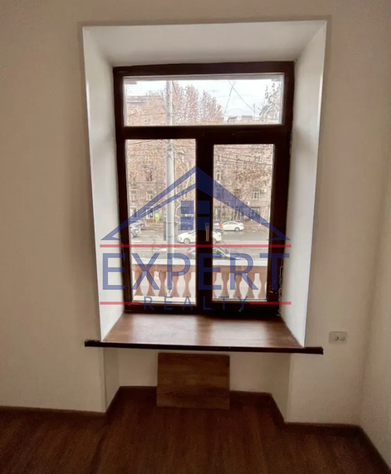 ԿԵՆՏՐՈՆ, ՏԻԳՐԱՆ ՄԵԾ ՊՈՂՈՏԱ, 98ՔՄ