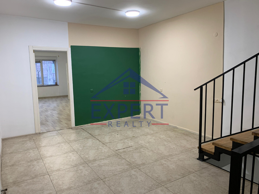 ԿԵՆՏՐՈՆ, ԱՐՇԱԿՈՒՆՅԱՆՑ ՊՈՂՈՏԱ  210 ՔՄ