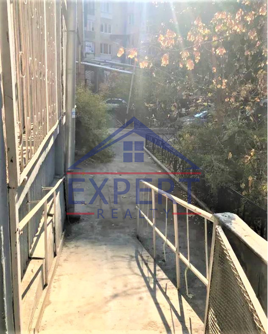ԿԵՆՏՐՈՆ, ՉԱՐԵՆՑԻ ՓՈՂՈՑ, 96ՔՄ