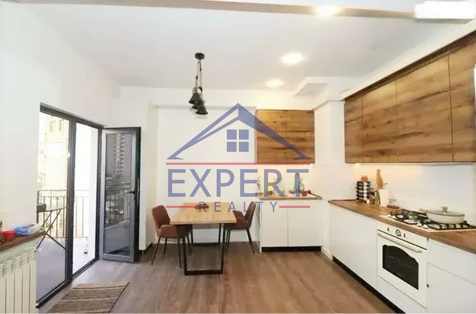 ԱՐԱԲԿԻՐ, ՎԱՀԱԳՆ ԴԱՎԹՅԱՆ ՓՈՂՈՑ, 2 ՍԵՆՅԱԿ